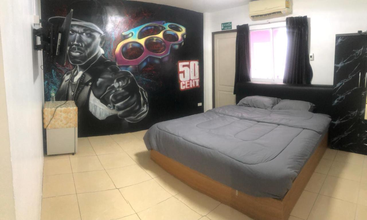 Bonkers Guesthouse Pattaya Exteriér fotografie