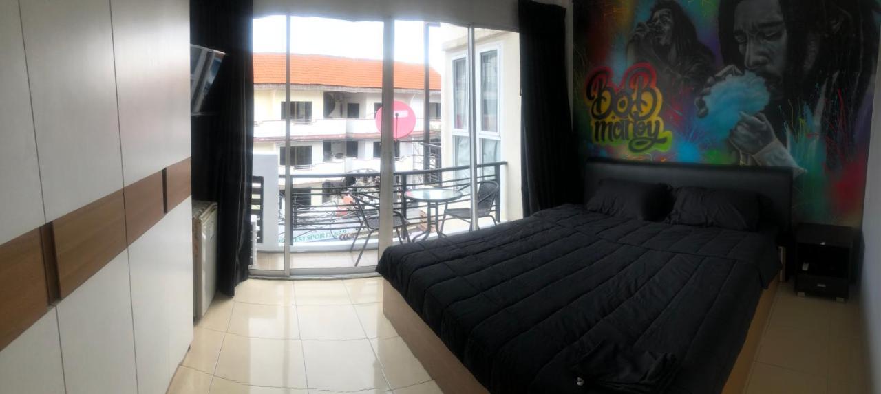 Bonkers Guesthouse Pattaya Exteriér fotografie